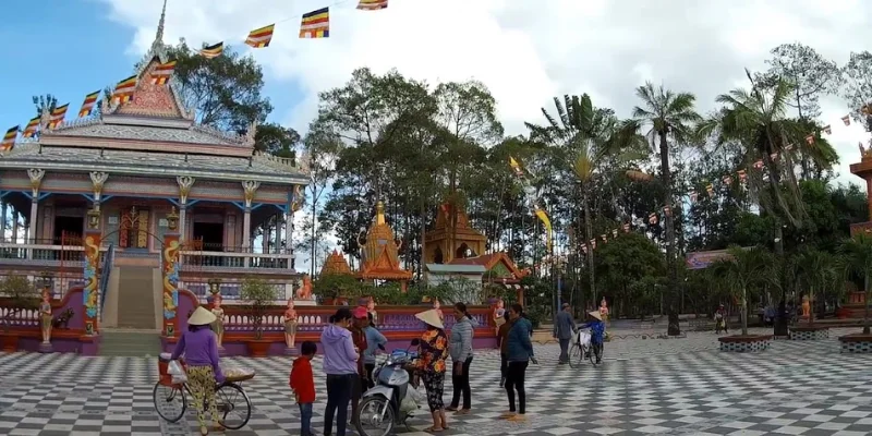 Gợi ý 18 địa điểm tham quan khi đến Sóc Trăng - Chùa Chén Kiểu